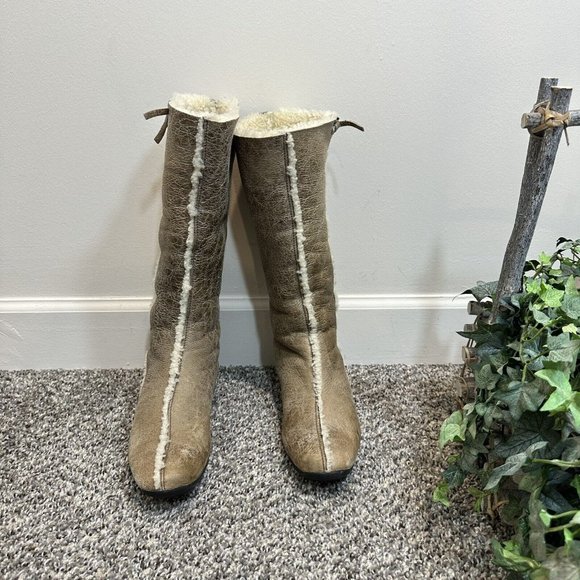 Prada Shearling Lined Distressed Leather Tall Boots Fold-over Tan Size 37 US  7 - Picture 4 of 7